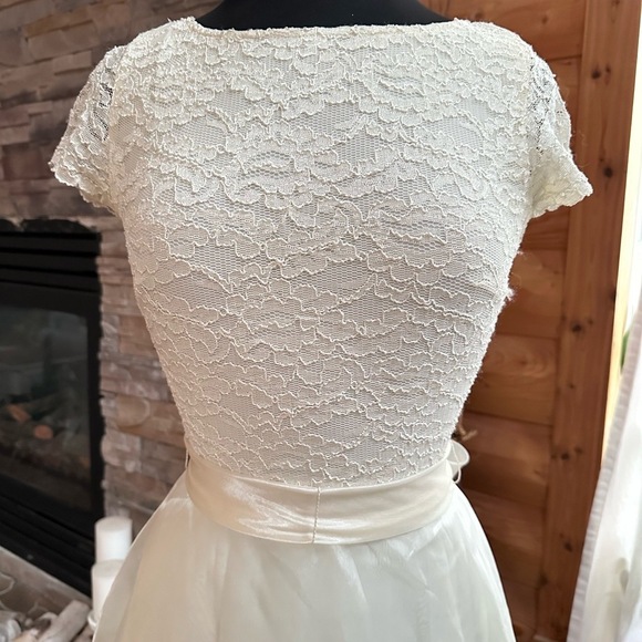 Vintage Cream Lace Bodice Ballgown Prom Dress Satin Ribbon Waist Organza Skirt 8 - Picture 7 of 13